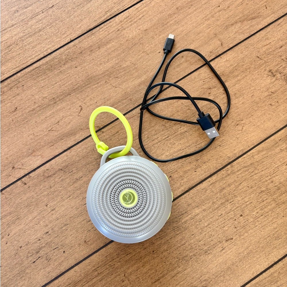 Hushh Yoga Sleep, Portable White Noise Sound Machine with Charger